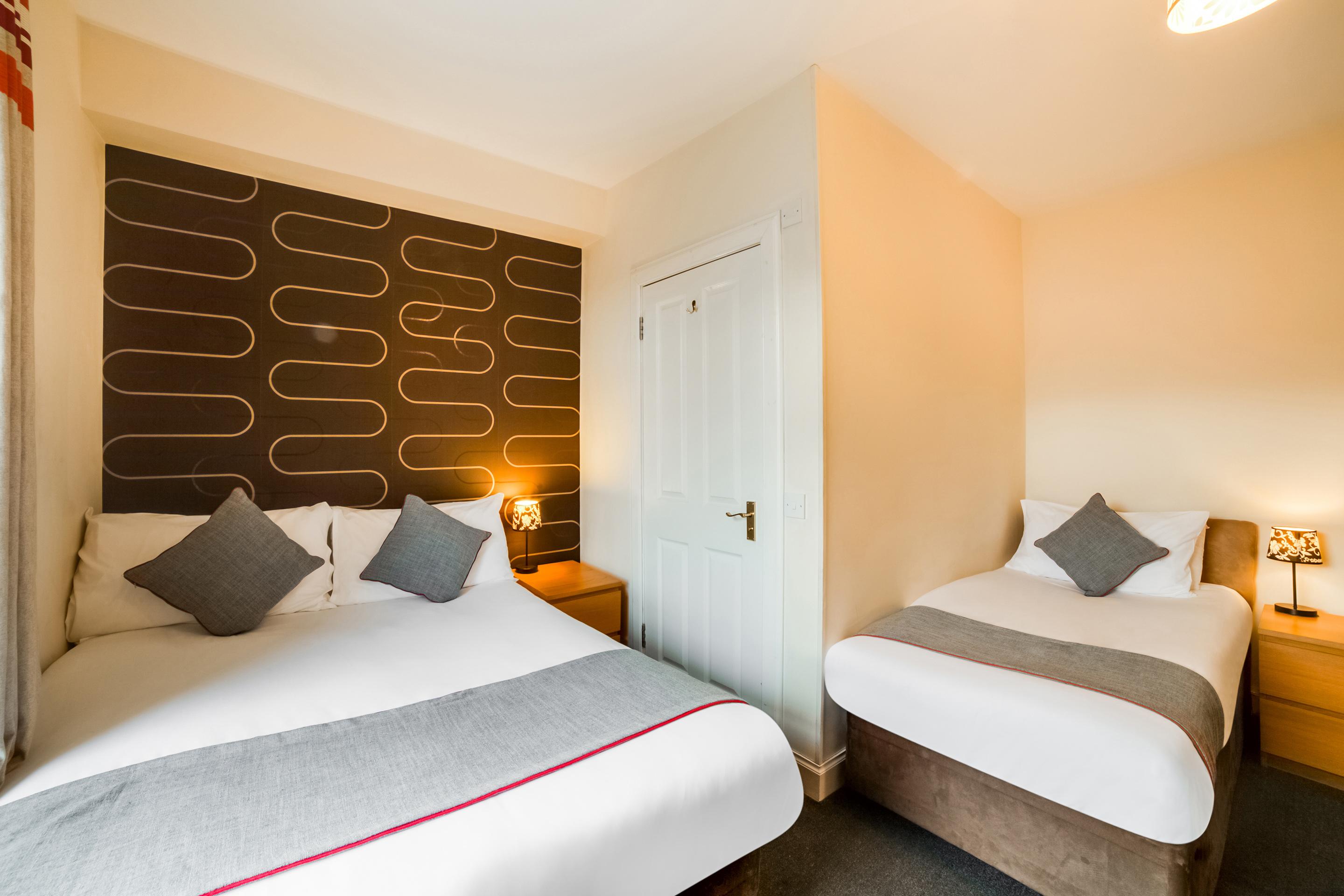 Oyo Braeriach Hotel, Highlands Scotland Newtonmore Extérieur photo