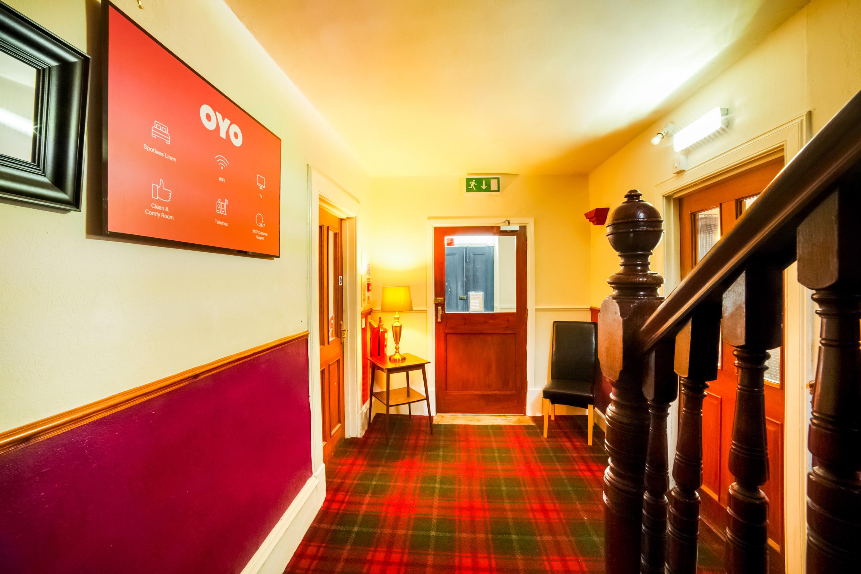 Oyo Braeriach Hotel, Highlands Scotland Newtonmore Extérieur photo