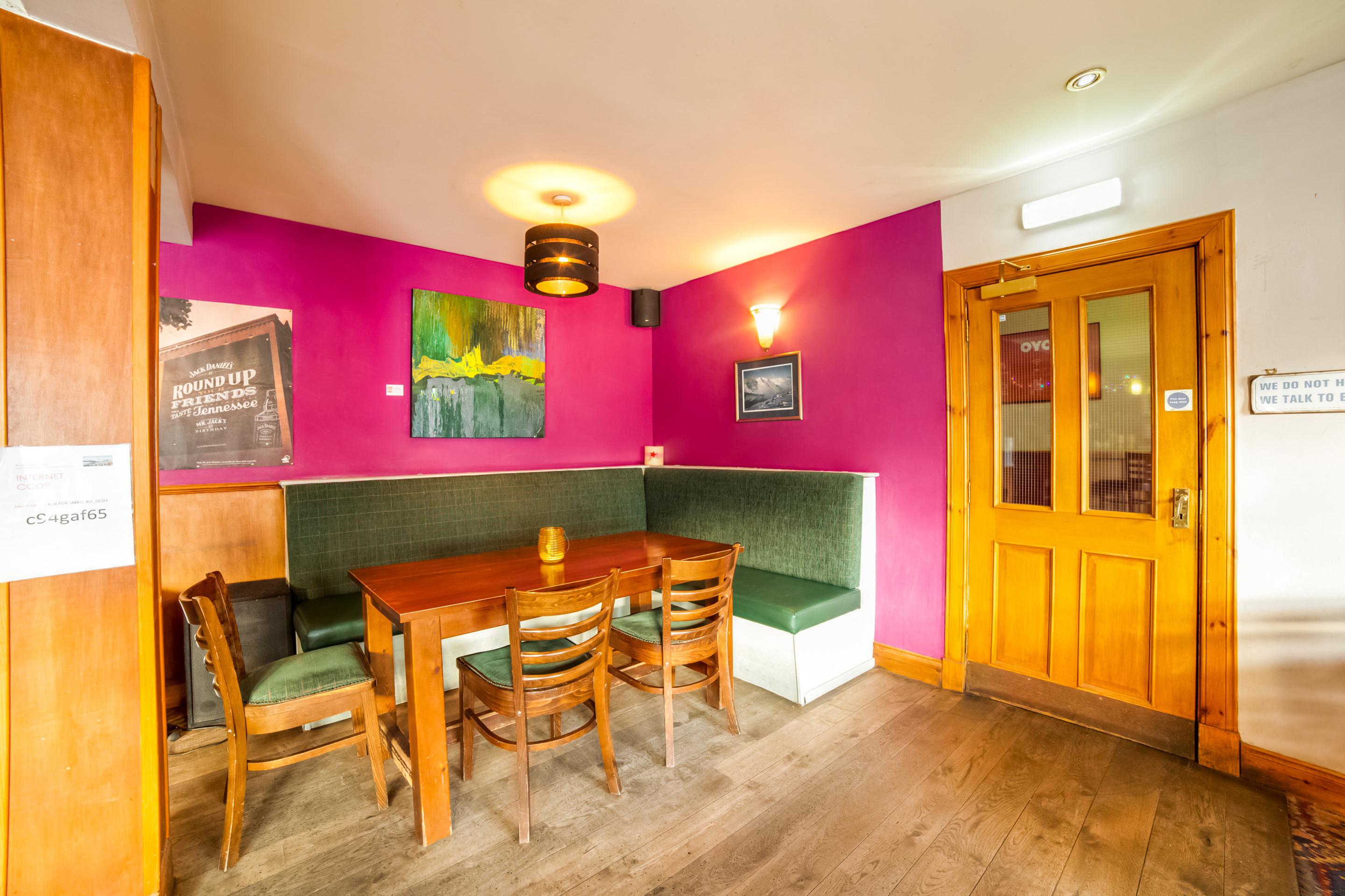 Oyo Braeriach Hotel, Highlands Scotland Newtonmore Extérieur photo