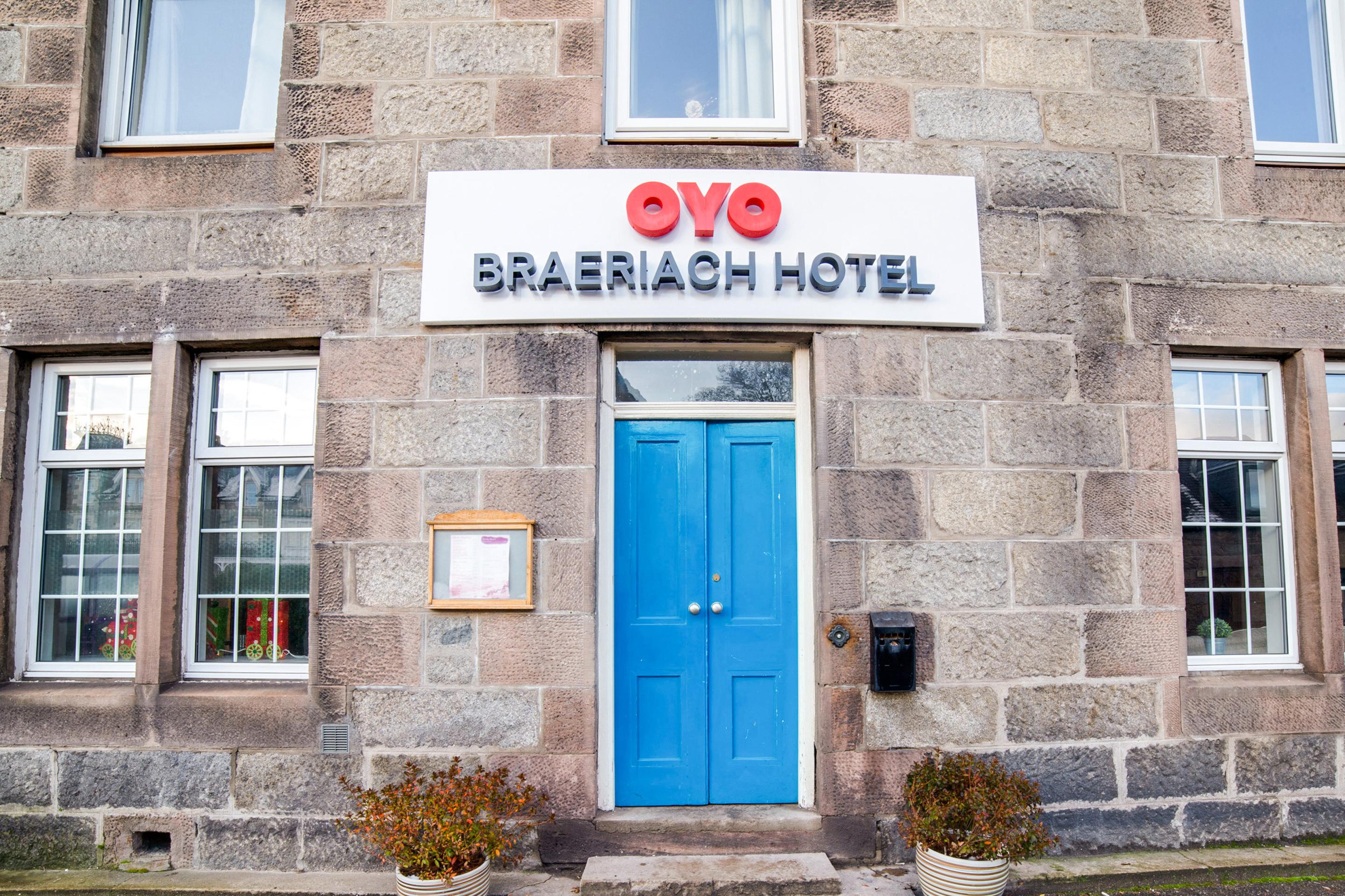 Oyo Braeriach Hotel, Highlands Scotland Newtonmore Extérieur photo