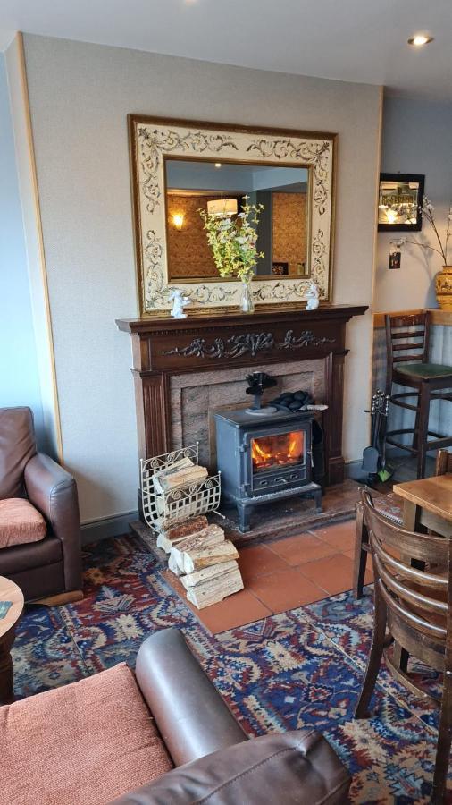 Oyo Braeriach Hotel, Highlands Scotland Newtonmore Extérieur photo