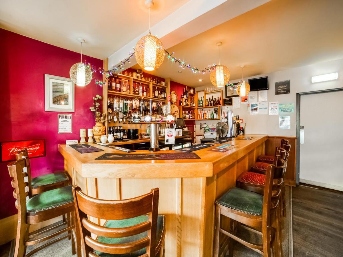Oyo Braeriach Hotel, Highlands Scotland Newtonmore Extérieur photo